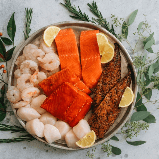 sizzlefish holiday seafood sampler-seafood delivery-mealfinds