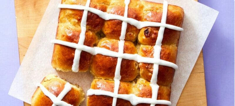 No-Knead-Overnight-Hot-Cross-Buns-Perfect-for-Easter-Dinnerly