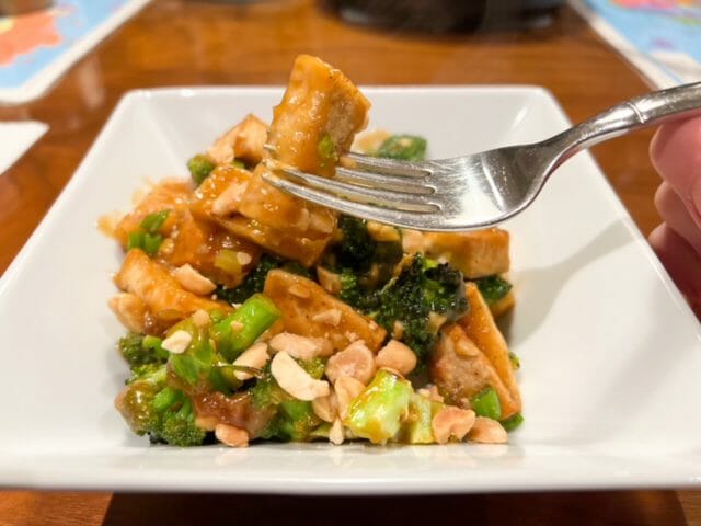tofu and broccoli stir fry-dinnerly meal reviews-mealfinds