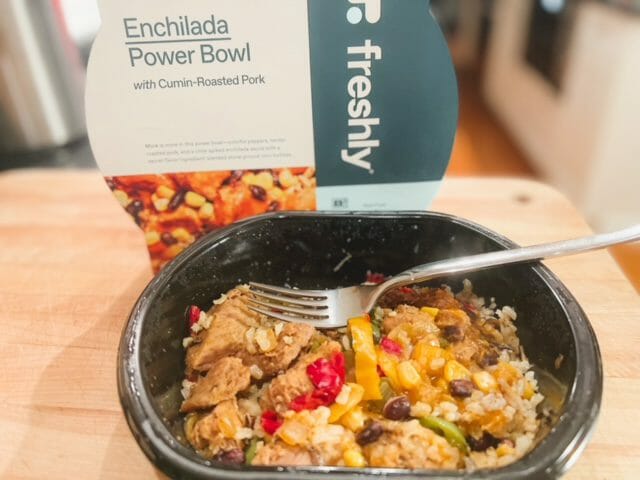 freshly enchilada power bowl-freshly meal reviews-mealfinds