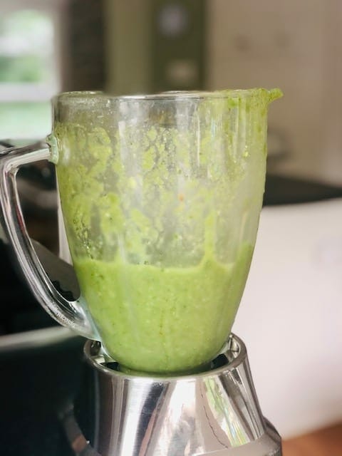 smoothie-box-green-with-apple-smoothie