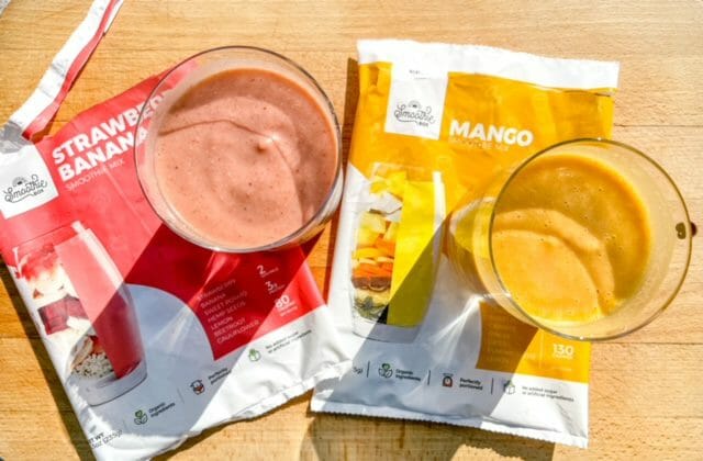 strawberry banana and mango smoothie-smoothiebox smoothie review-mealfinds