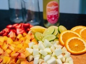 wonderful-wine-co-white-wine-sangria-step-2-wonderful wine co reviews-mealfinds