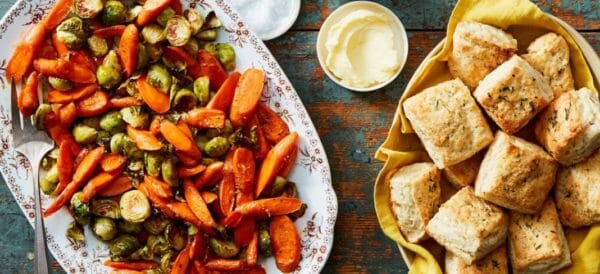 Parmesan-Thyme-Biscuits-Hot-Honey-Glazed-Roasted-Vegetables-marley spoon thanksgiving-mealfinds