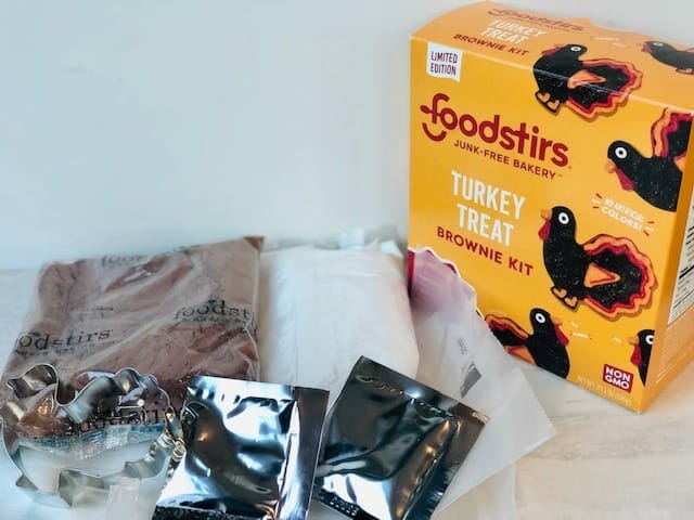 foodstirs-thanksgiving-turkey-brownie-baking-kit-4