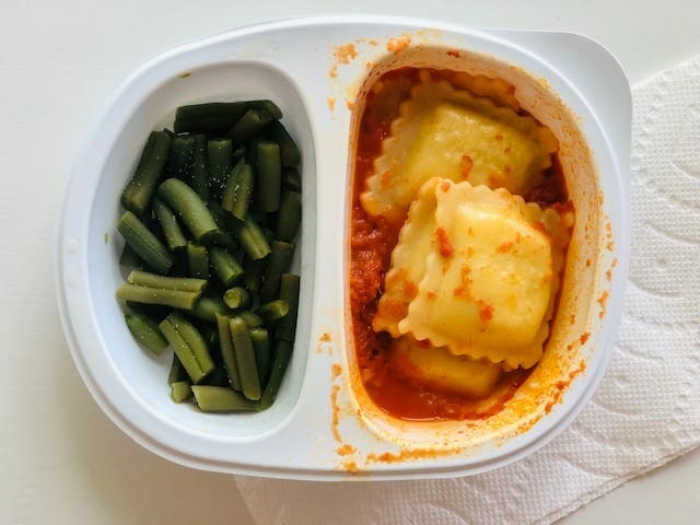 yumble-ravioli-green-beans-yumble kids meal delivery reviews-mealfinds