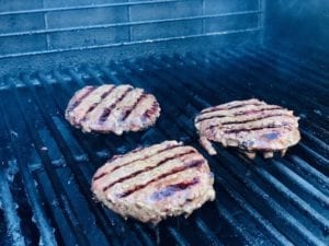 mountain-primal-bison-meat-burgers-grill