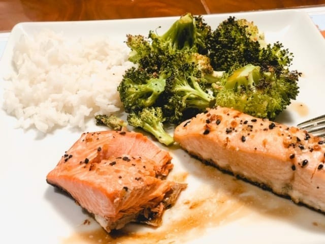 sizzlefish-salmon on plate- Sizzlefish Seafood Delivery Reviews - MealFinds