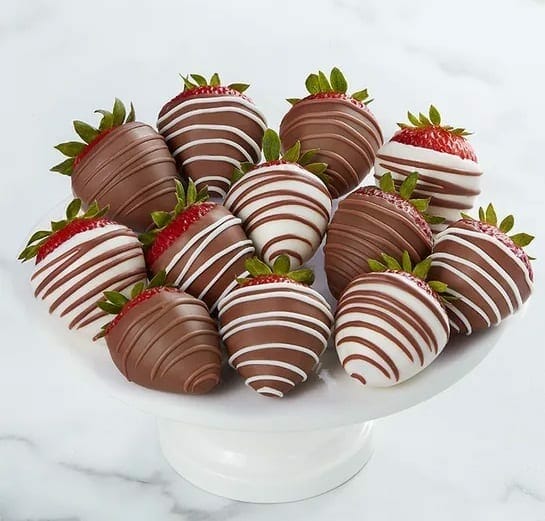 sharis-berries-chocolate-covered-strawberries