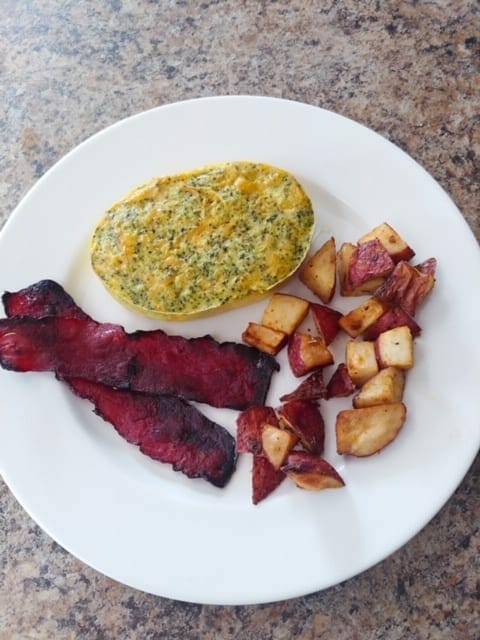 frittata with potatoes and bacon meal on plate-top chef meals reviews-mealfinds
