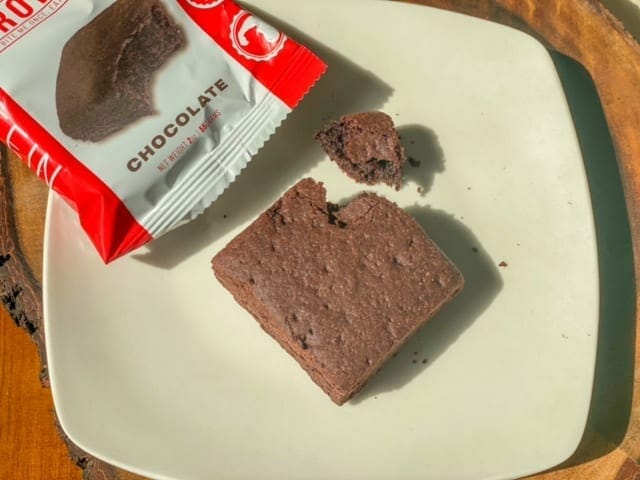 eat-me-guilt-free-chocolate-brownie-review