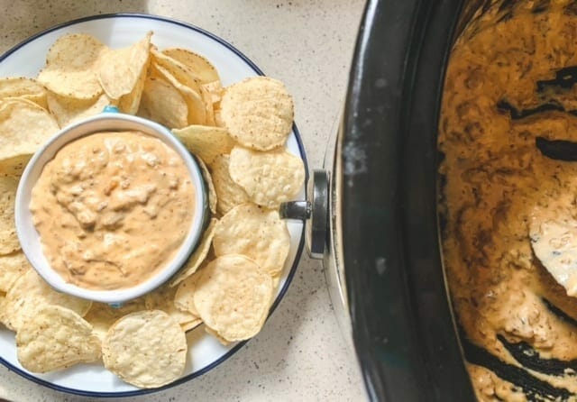 philly cheesesteak dip in crock pot-what a crock crock pot meals reviews-mealfinds
