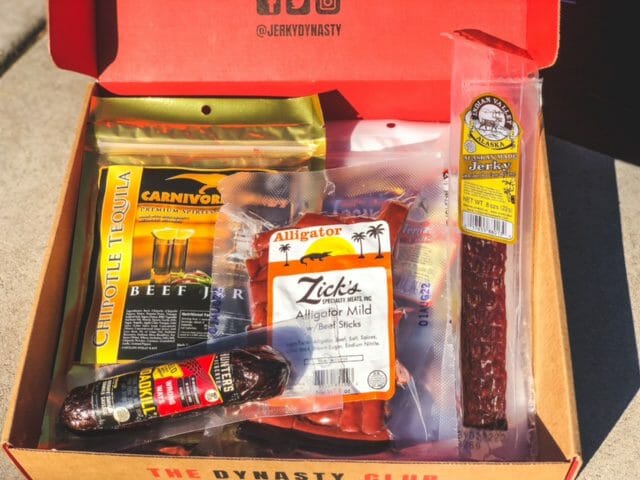 inside the dynasty club jerky box-Jerky Dynasty Exotic Jerky sampler Box Reviews-mealfinds