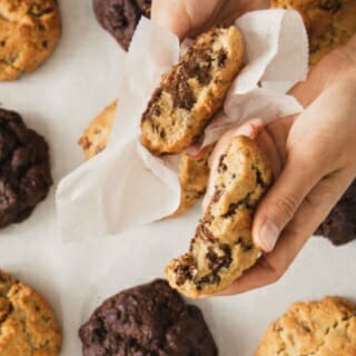 two chip chocolate chip cookie levain bakery-dessert delivery-mealfinds