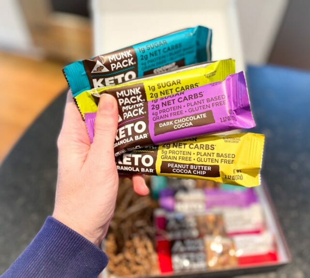 four munk pack gronola bars-munk pack keto granola bars review-mealfinds