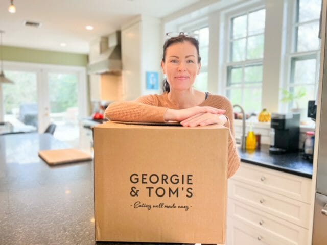 youtube thumbnail-georgie and toms reviews-mealfinds